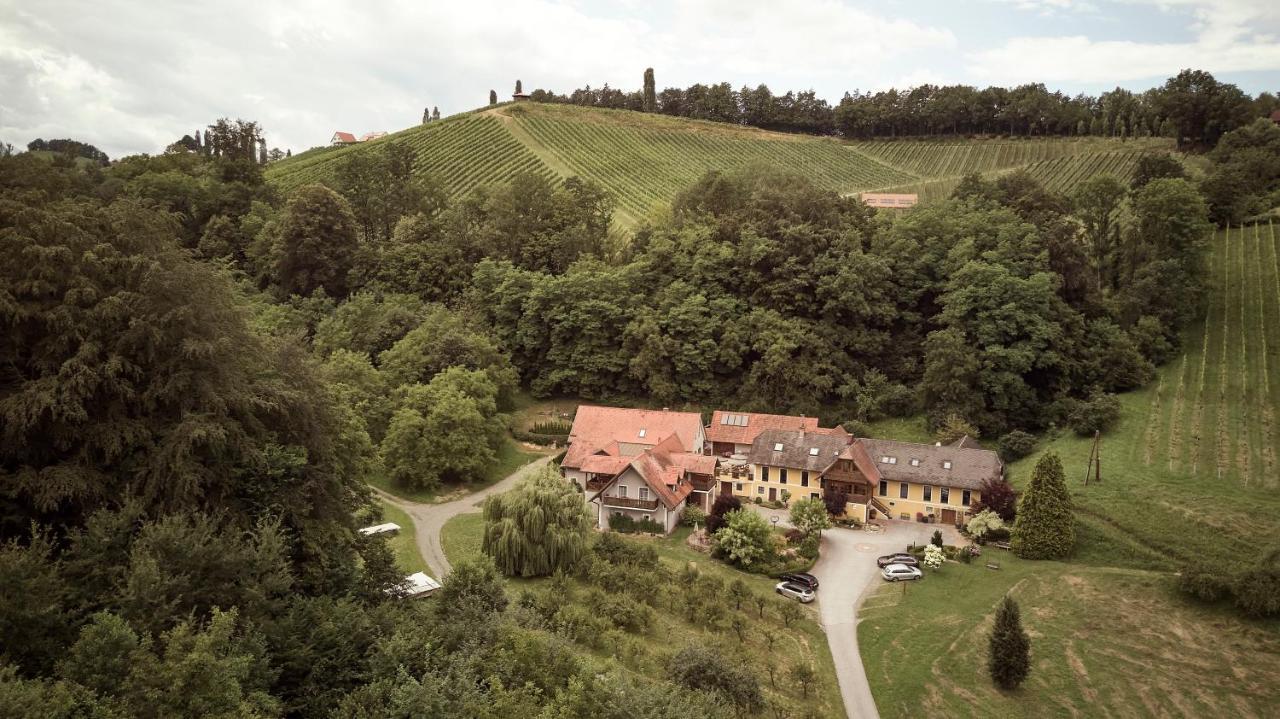 Bio Weingut Matthias Schnabl Hotel Гамлиц Екстериор снимка